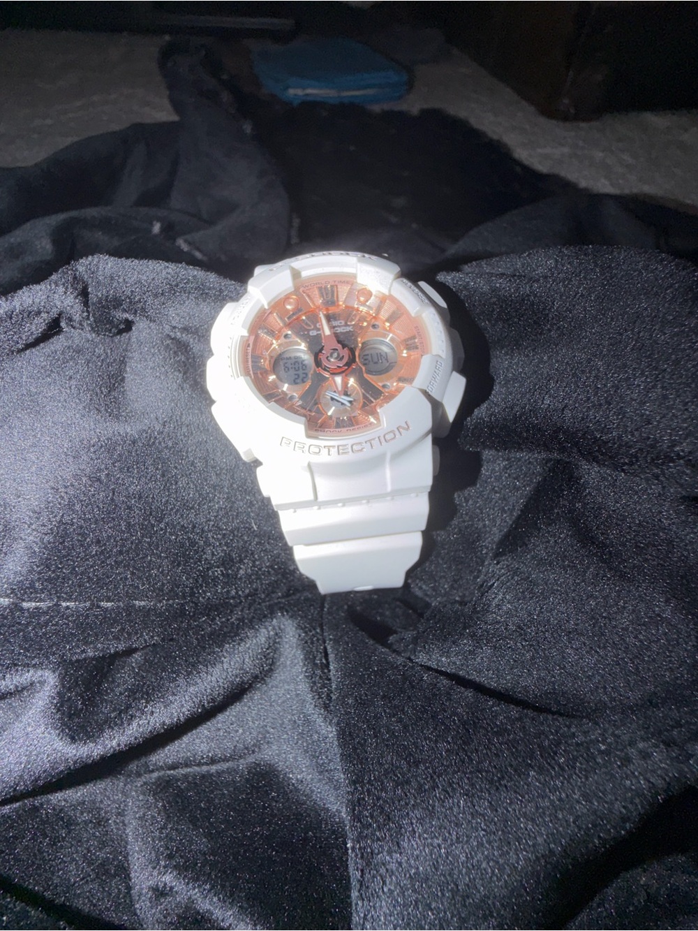 Casio White Resin G-Shock with Rose Gold Dial Accents - Picture 2 of 4
